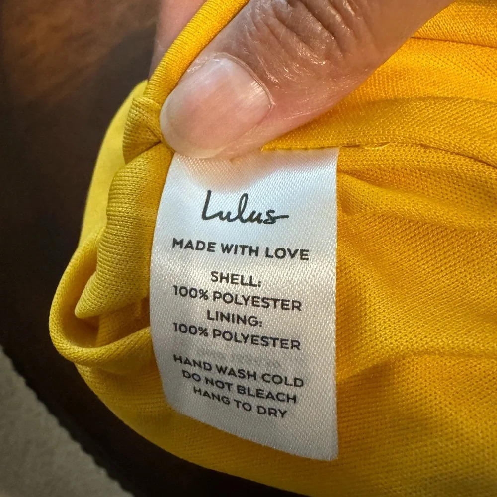 NWT Lulus Lovely Celebration Yellow Floral Burnout Chiffon Jumpsuit Size Large - Picture 9 of 15